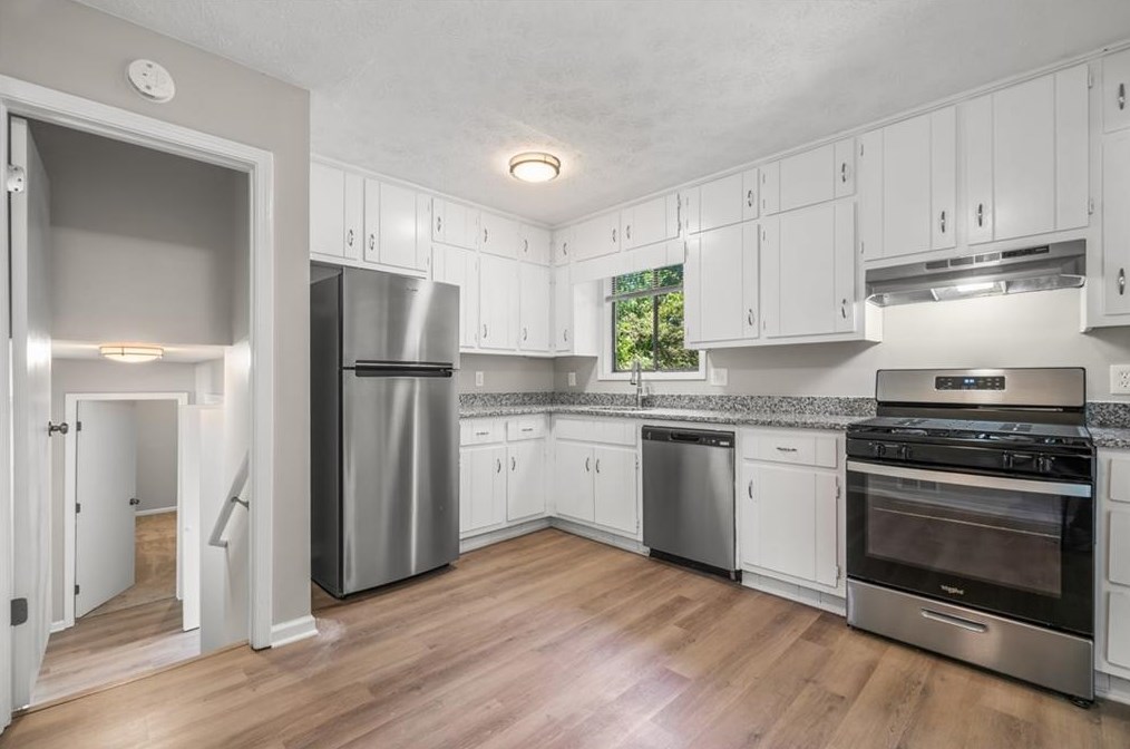 3063 Kathy Ln Nw, Conyers, GA 30012