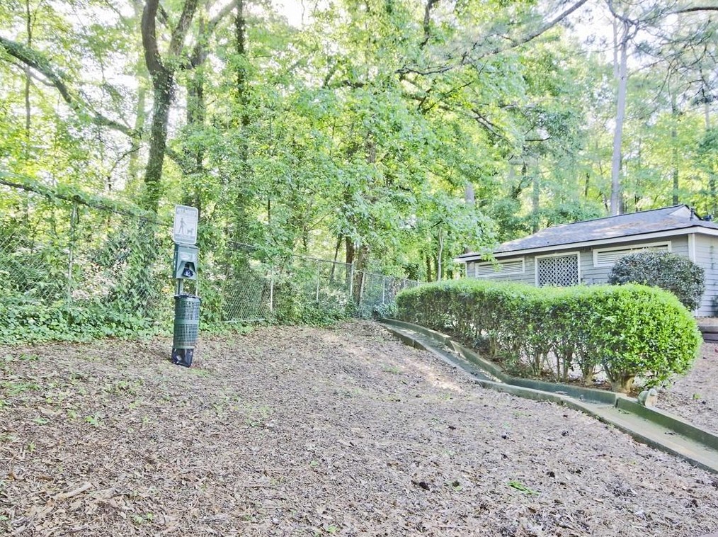 408 Warm Springs Cir, Roswell GA  30075-4951 exterior