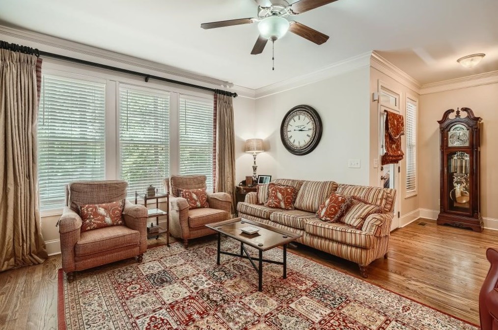 3027 Eltham Pl, Decatur GA  30033-3253 exterior