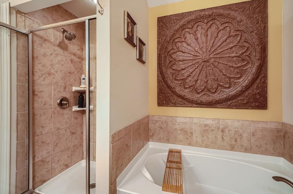 3027 Eltham Pl, Decatur GA  30033-3253 exterior