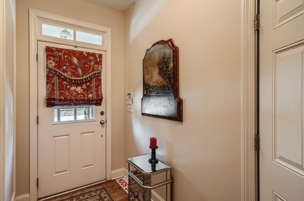 3027 Eltham Pl, Decatur GA  30033-3253 exterior