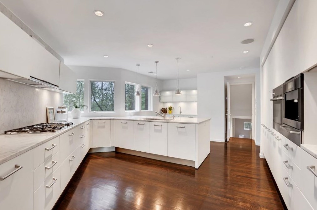 45 Tuxedo Ter, Atlanta GA  30342-4029 exterior