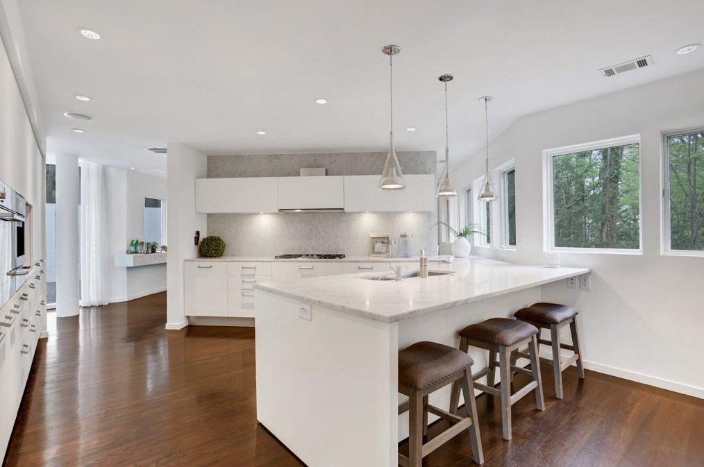 45 Tuxedo Ter, Atlanta GA  30342-4029 exterior