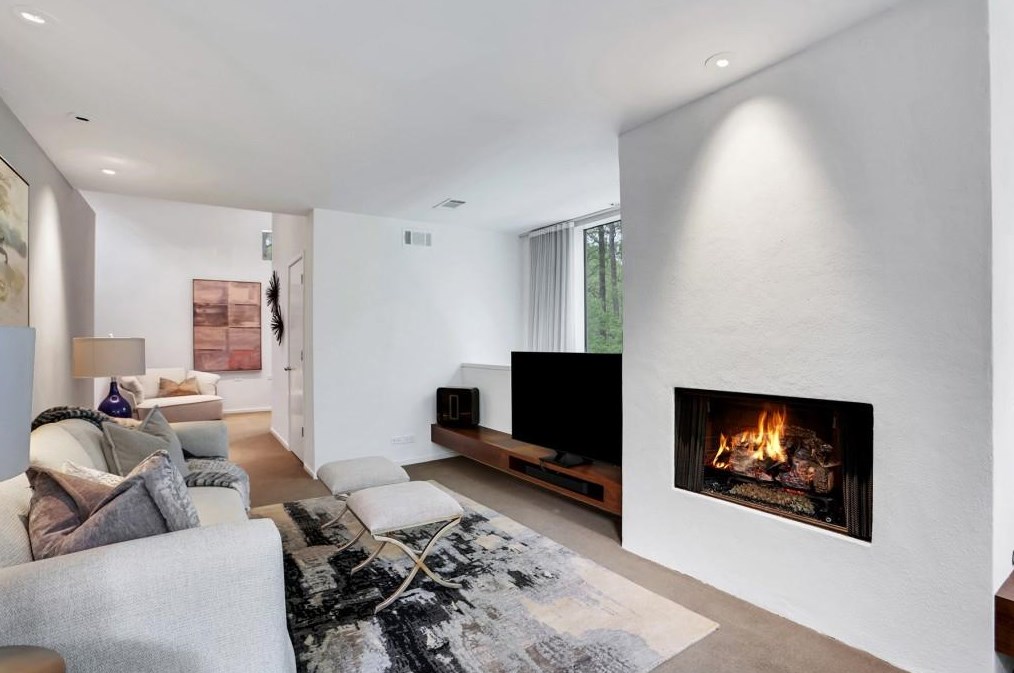 45 Tuxedo Ter, Atlanta GA  30342-4029 exterior