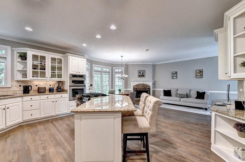 855 Highland Bend Cv, Alpharetta GA  30022-4794 exterior