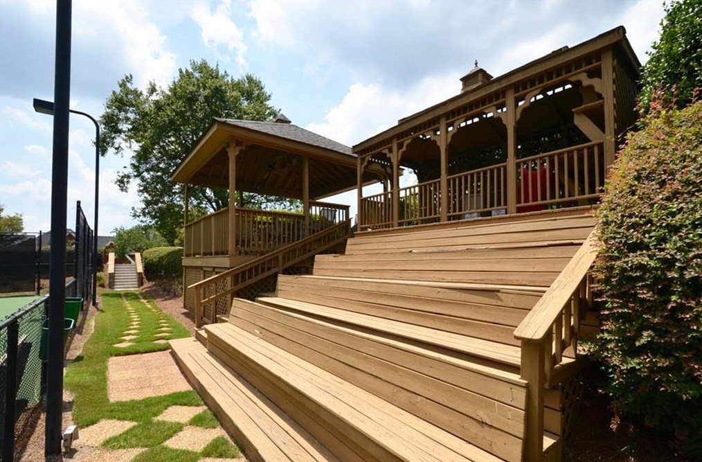 855 Highland Bend Cv, Alpharetta GA  30022-4794 exterior