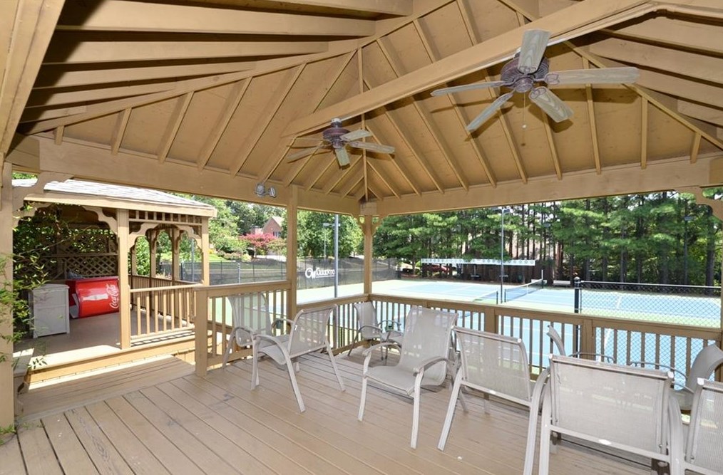 855 Highland Bend Cv, Alpharetta GA  30022-4794 exterior