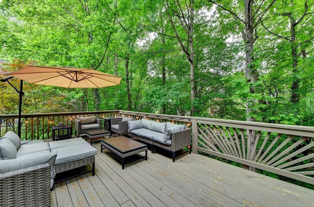 855 Highland Bend Cv, Alpharetta GA  30022-4794 exterior