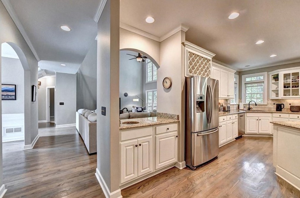 855 Highland Bend Cv, Alpharetta GA  30022-4794 exterior