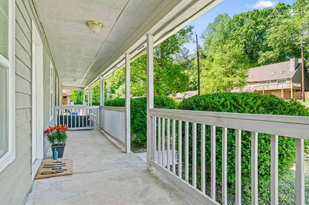 2139 Valley Oaks Dr, Smyrna, GA 30080-1400