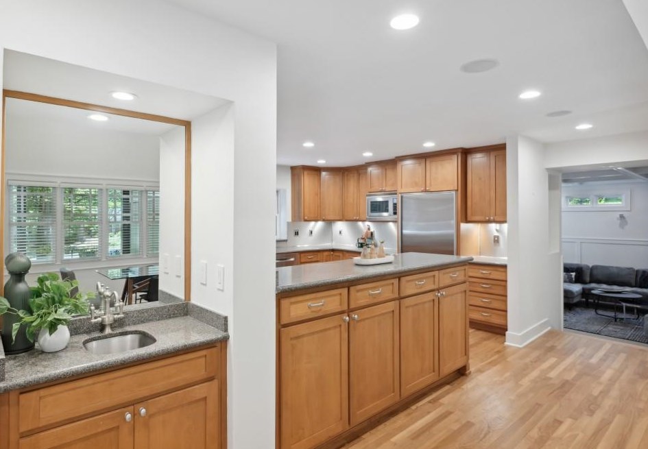 1361 Sheffield Dr, Atlanta GA  30329-3420 exterior