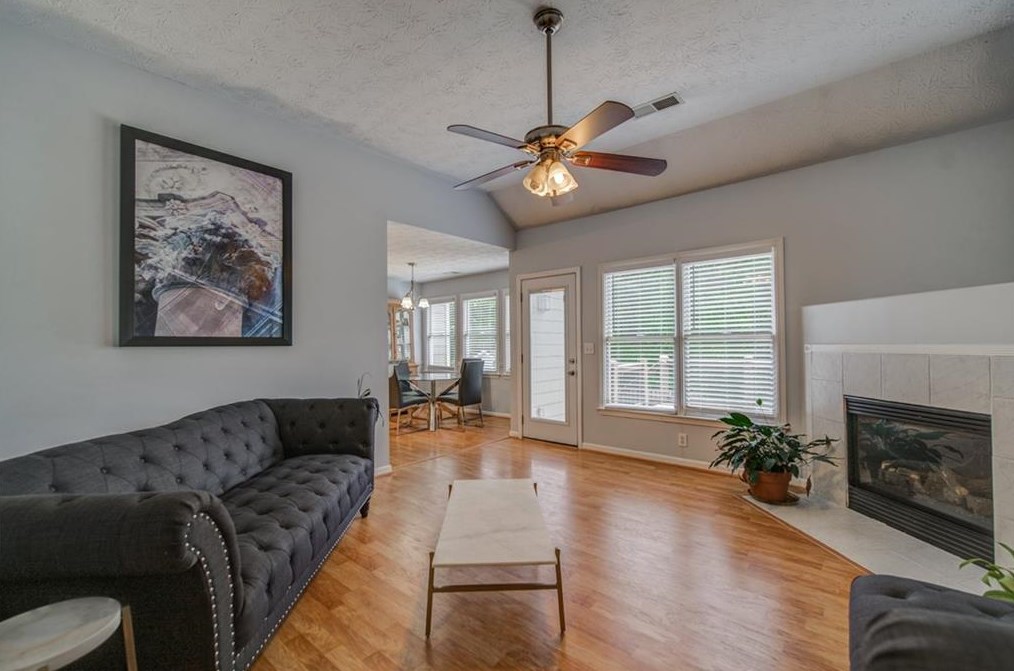 880 Cline Petty Way, Lawrenceville GA  30043-6719 exterior