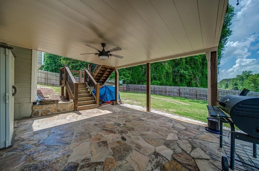 880 Cline Petty Way, Lawrenceville GA  30043-6719 exterior