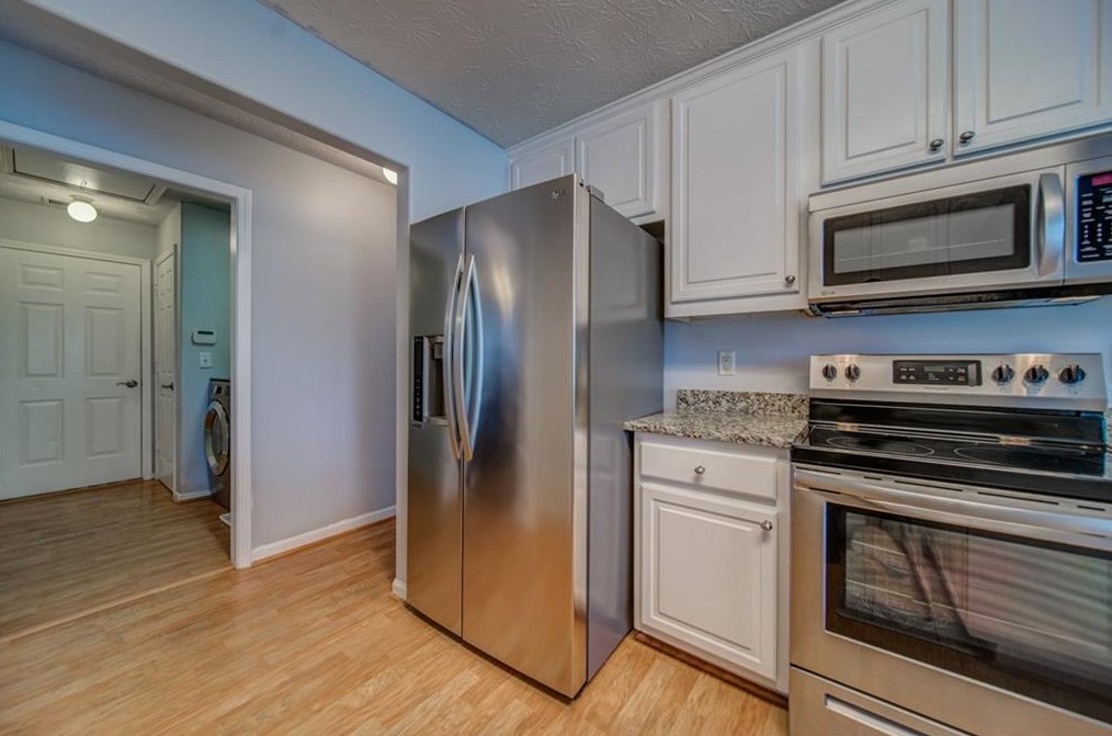 880 Cline Petty Way, Lawrenceville GA  30043-6719 exterior