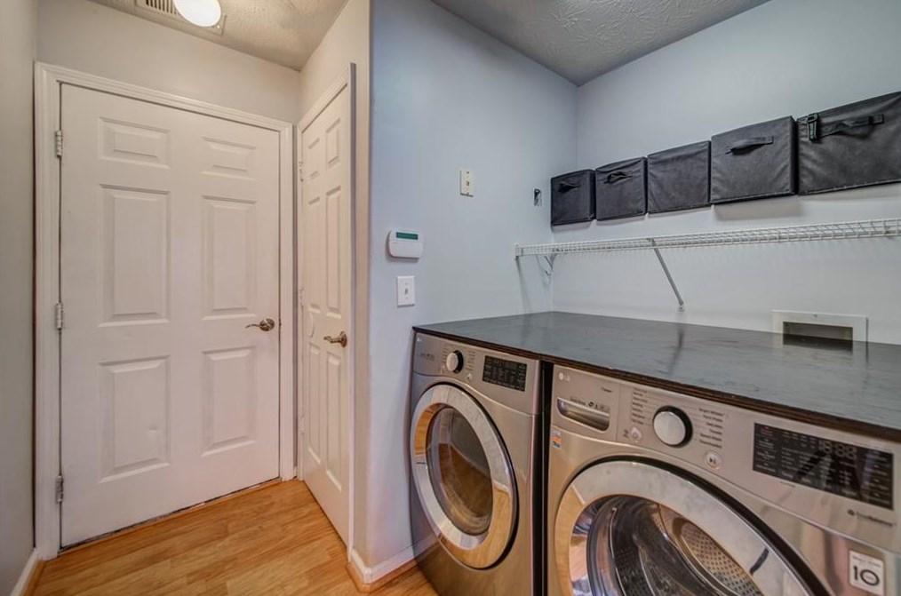 880 Cline Petty Way, Lawrenceville GA  30043-6719 exterior