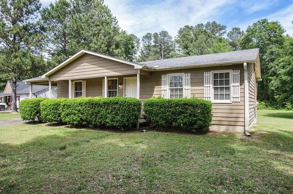 31 Carnes Rd, Euharlee, GA 30120-6823