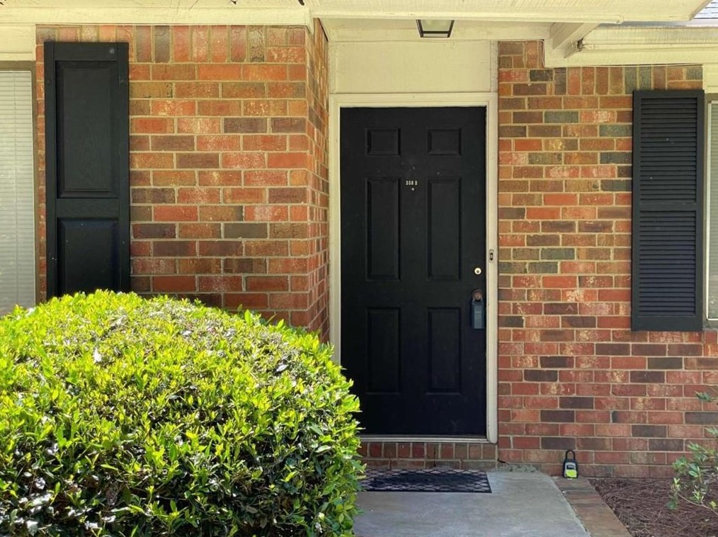 358 Nw Bradley Woods Ct Nw #b, Lilburn, GA 30047