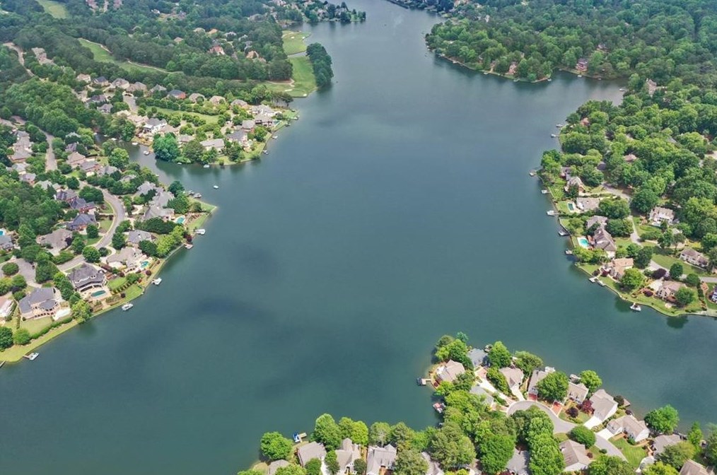 5075 Harbour Ridge Dr, Alpharetta GA  30005-6972 exterior