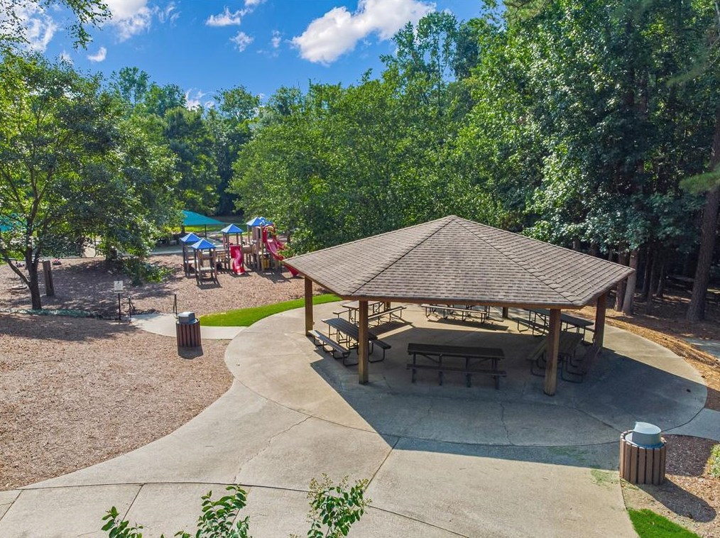 5075 Harbour Ridge Dr, Alpharetta GA  30005-6972 exterior