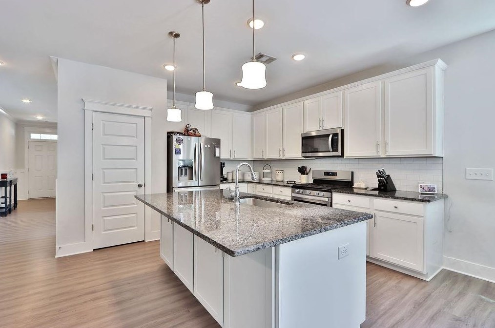 2869 Windsor Knoll Dr, Dacula GA  30019-7686 exterior