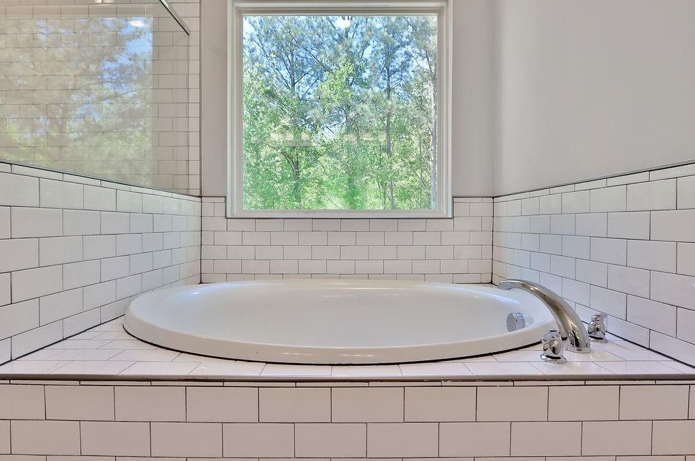 2869 Windsor Knoll Dr, Dacula GA  30019-7686 exterior