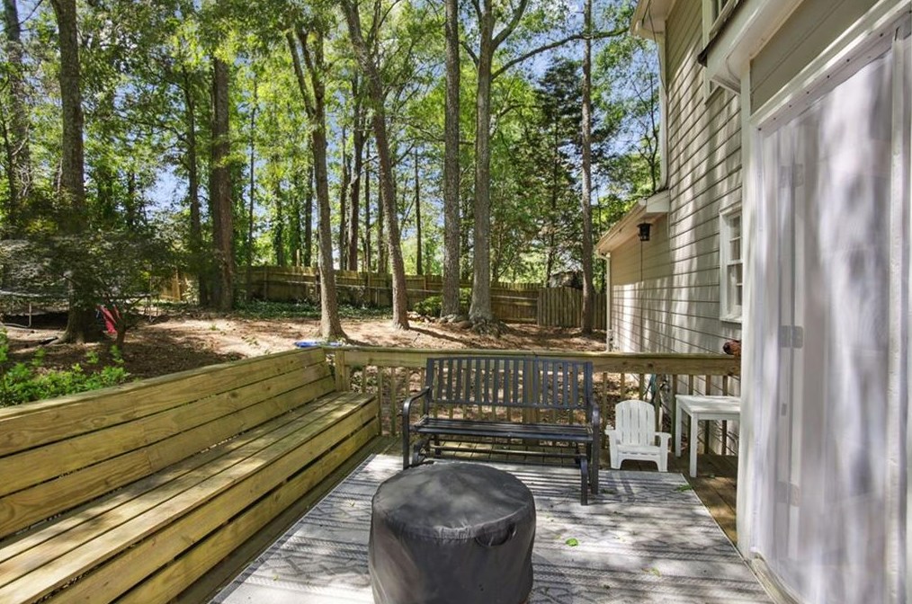 201 Muddy River Rd, Lawrenceville GA  30043-4465 exterior