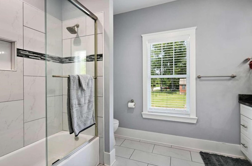 1967 Cogar Dr, Decatur GA 30032 exterior