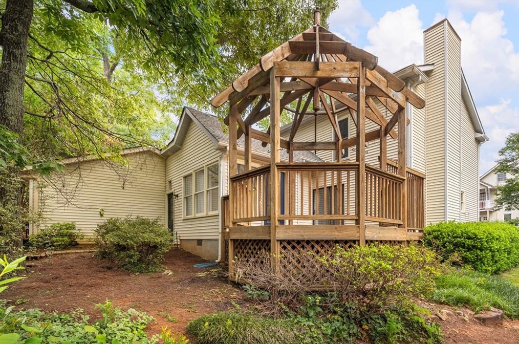 2 Old Decatur Cir, Decatur GA  30030-1653 exterior