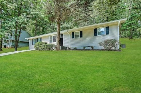 195 Pinehurst Dr, Stockbridge, GA 30281