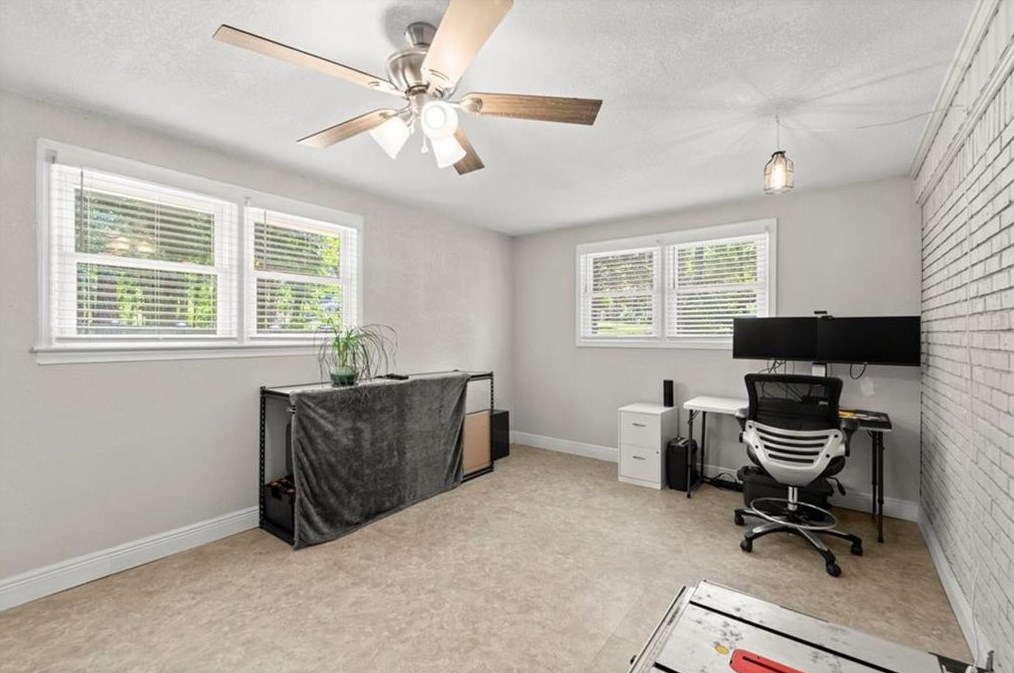 185 Pineland Dr, Smyrna GA  30082-2734 exterior