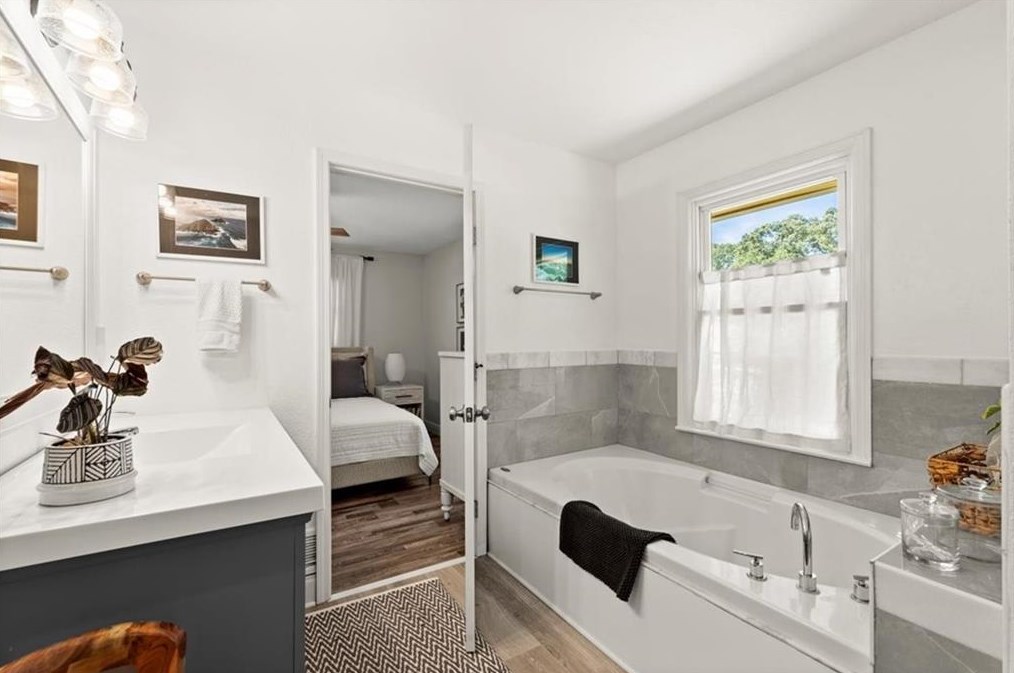 185 Pineland Dr, Smyrna GA  30082-2734 exterior