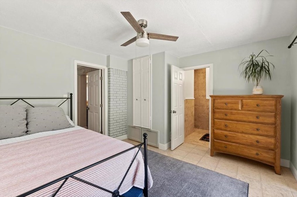 185 Pineland Dr, Smyrna GA  30082-2734 exterior