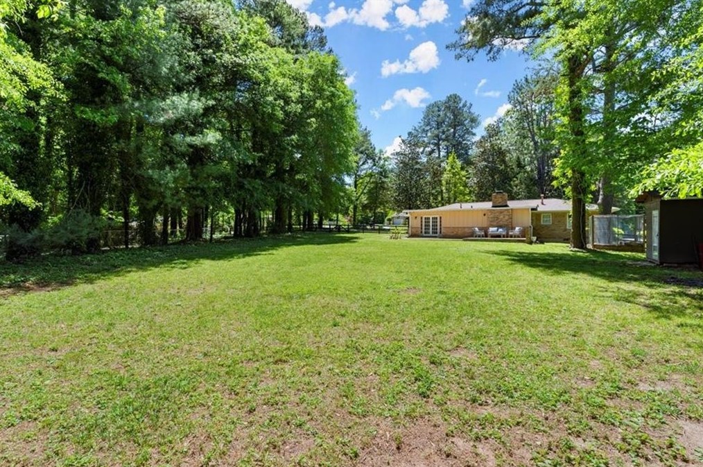 185 Pineland Dr, Smyrna GA  30082-2734 exterior