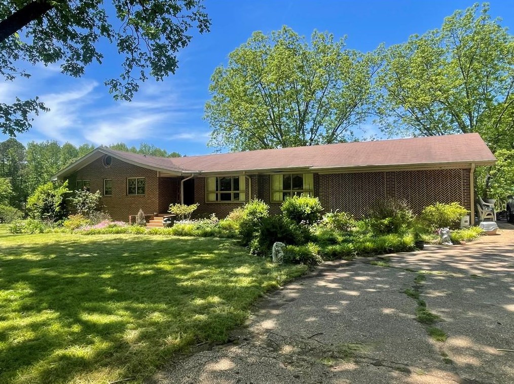 1660 Shoal Creek Rd, Monroe, GA 30656