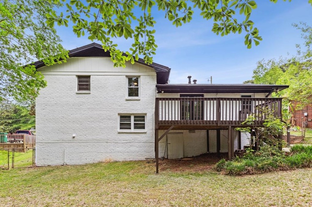 4083 Glade Ct, Decatur GA  30035-1905 exterior