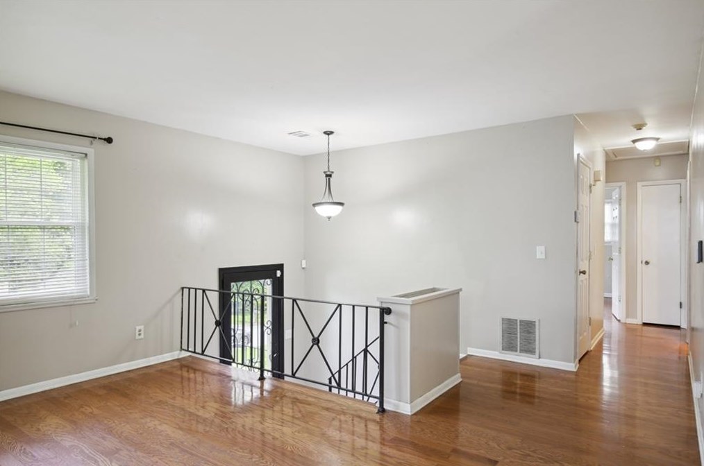 2444 Rolling View Dr, Smyrna GA  30080-2622 exterior