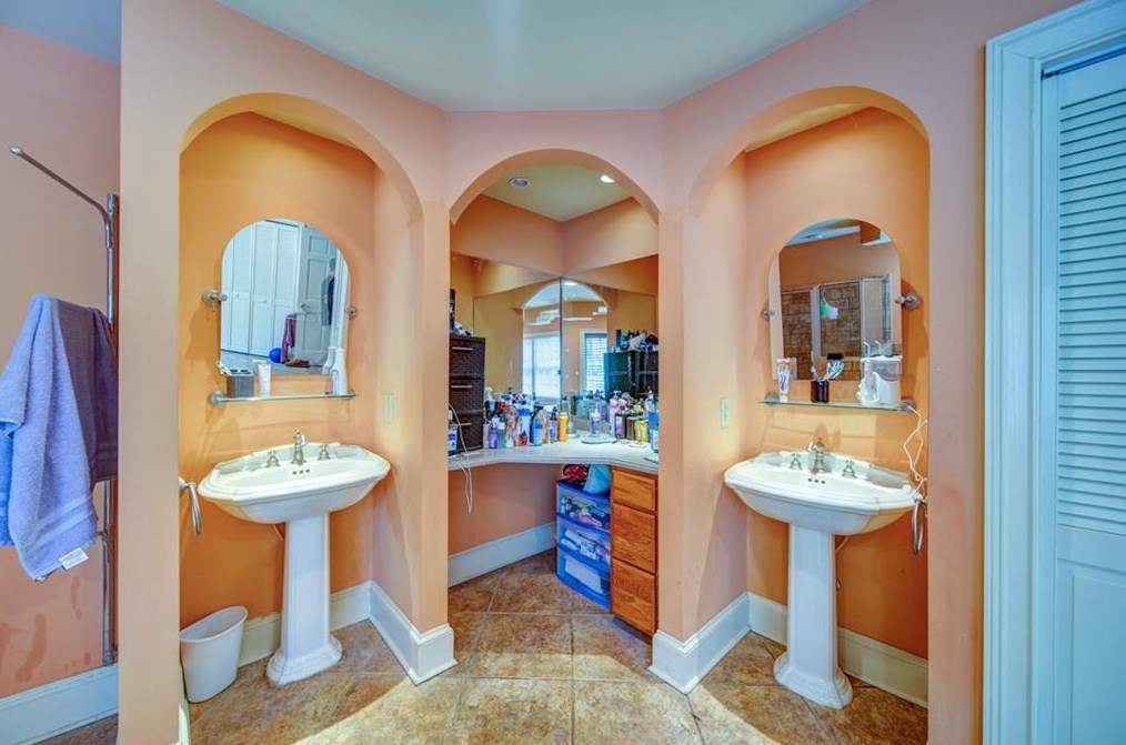 2 Stonebrook Dr, Rome GA  30165-6504 exterior