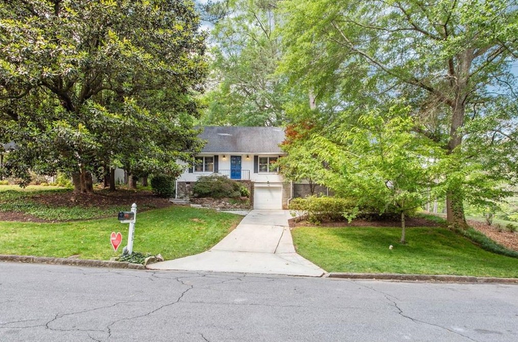 2785 Ridgemore Rd, Atlanta, GA 30318-1445