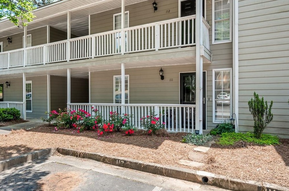 111 Sterling Ct, Alpharetta, GA 30004-3848