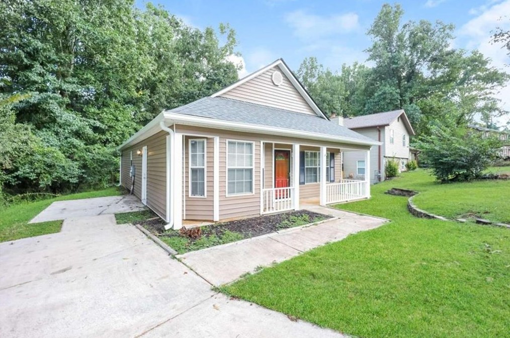 11 Laurel Dr, Newnan, GA 30265
