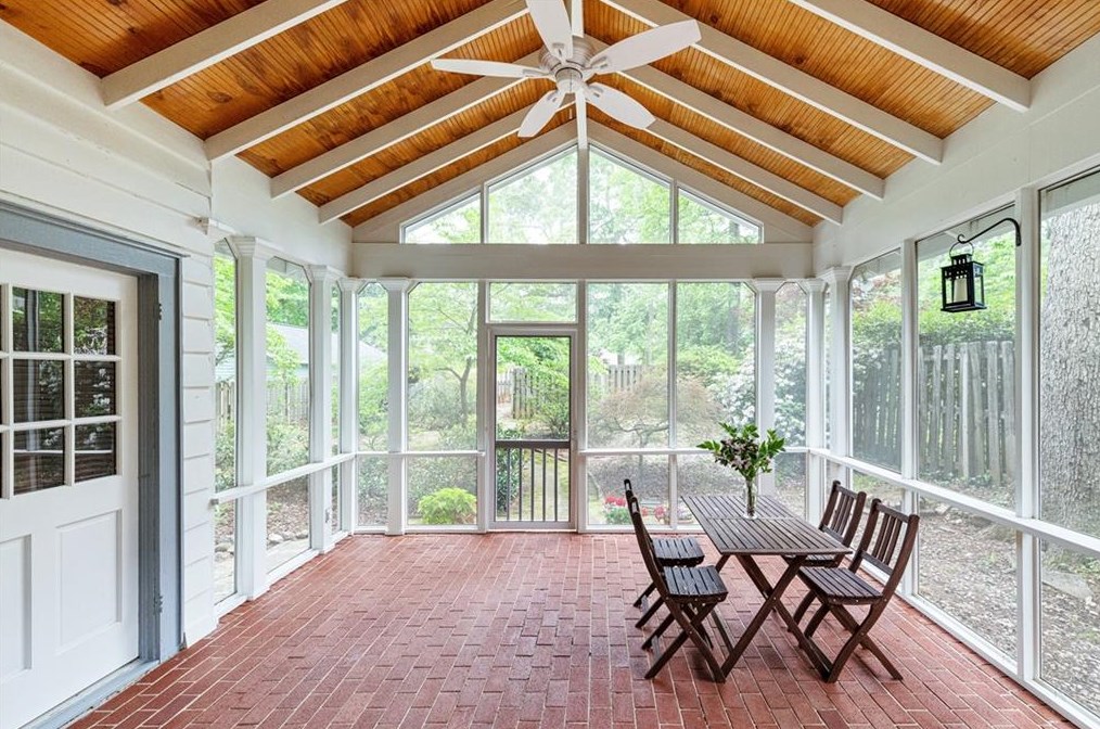 415 Mcdonough St, Decatur GA  30030-3322 exterior