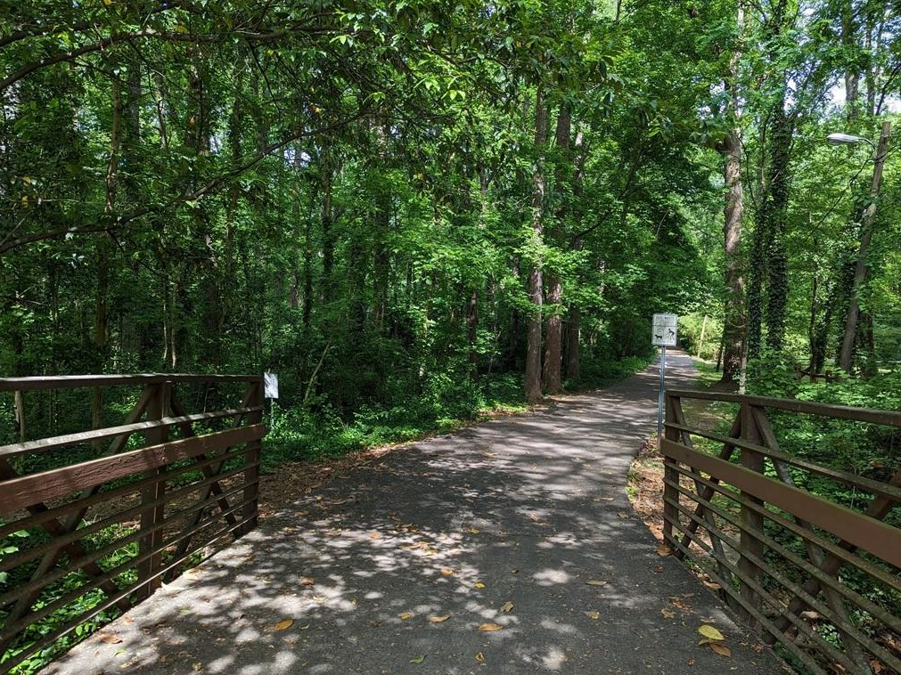 415 Mcdonough St, Decatur GA  30030-3322 exterior