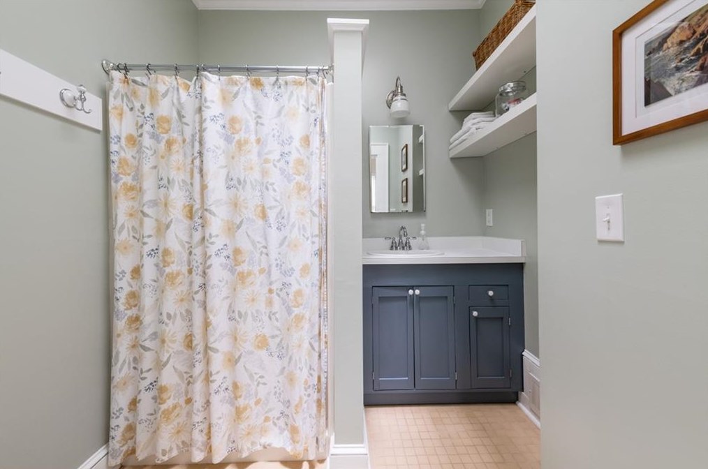 415 Mcdonough St, Decatur GA  30030-3322 exterior