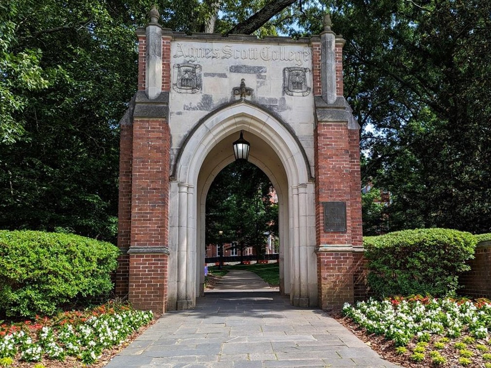 415 Mcdonough St, Decatur GA  30030-3322 exterior