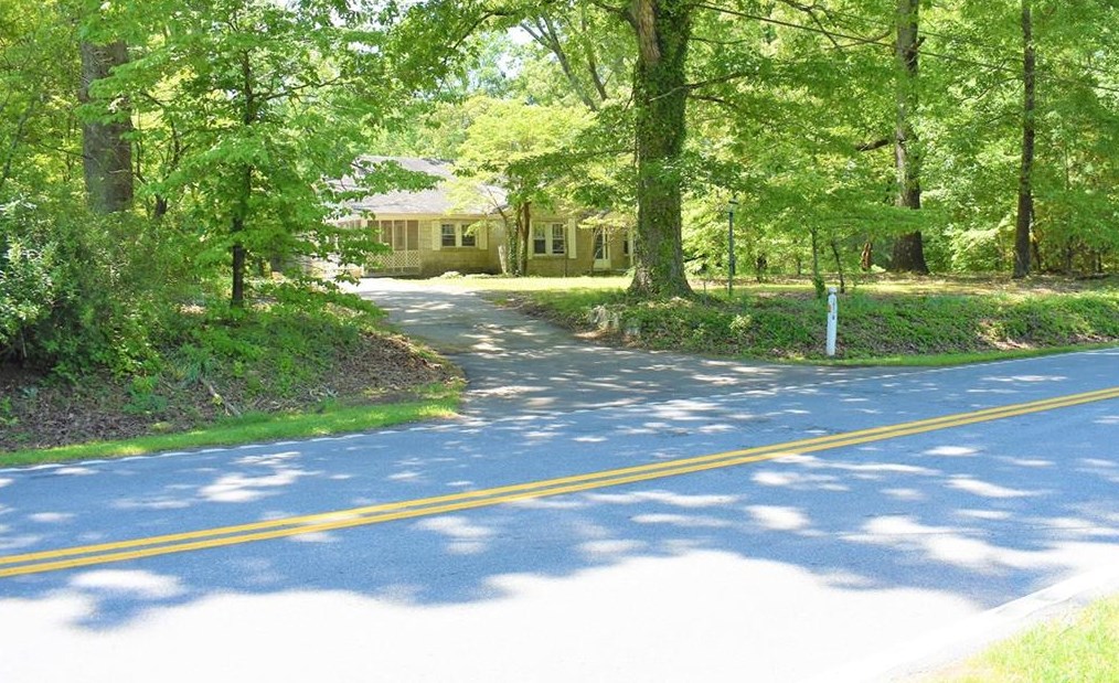 3508 Hollywood Hwy, Clarkesville, GA 30523