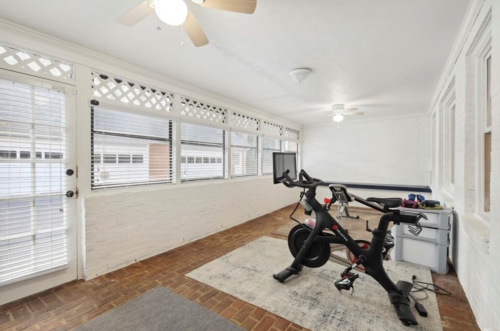 5429 Trentham Dr, Atlanta GA  30338-3052 exterior