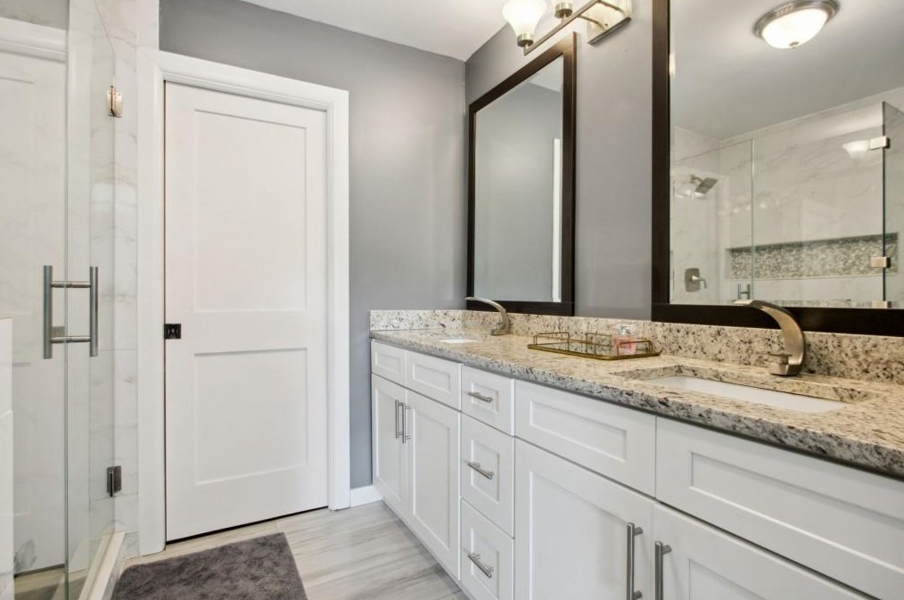 899 Willivee Dr, Decatur GA  30033-4751 exterior