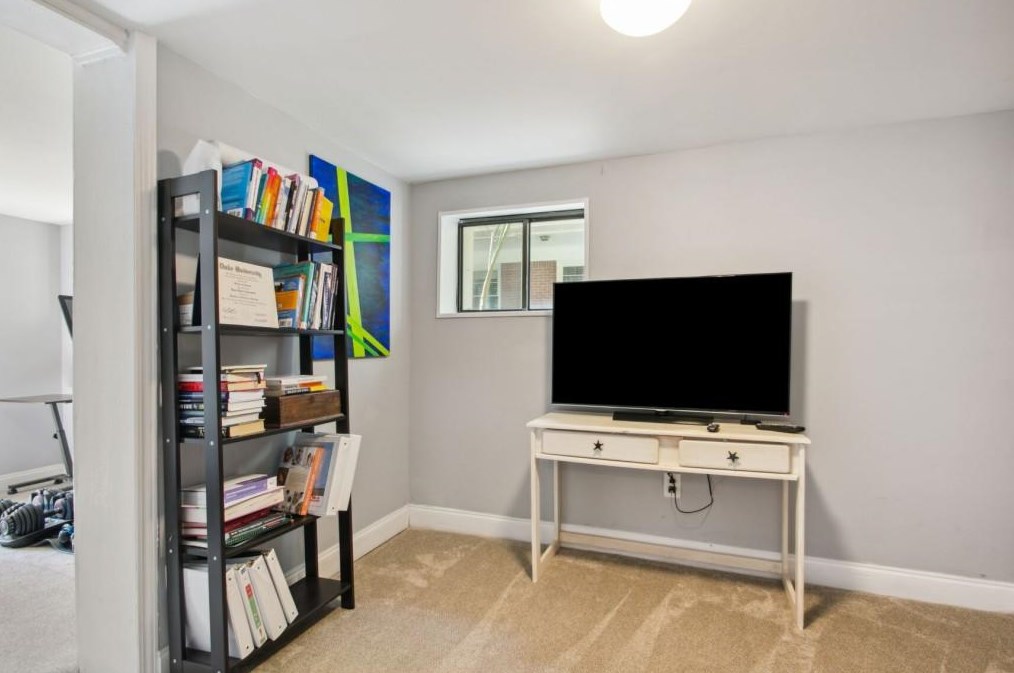 899 Willivee Dr, Decatur GA  30033-4751 exterior