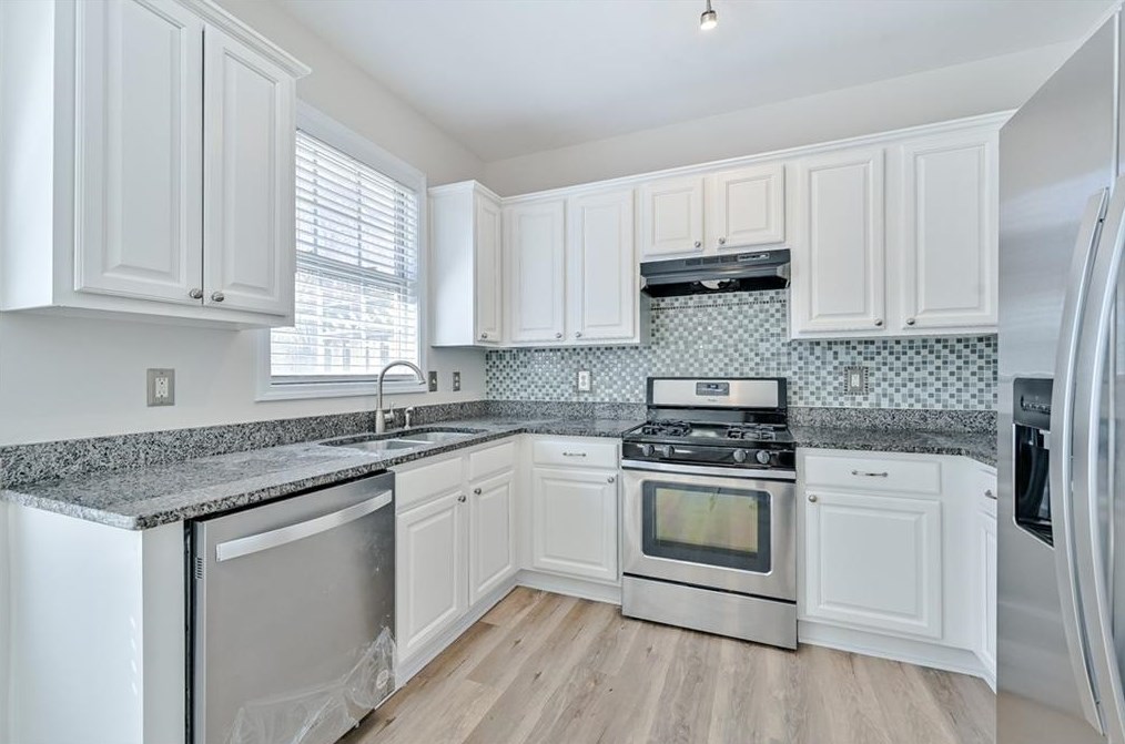 2930 Wintercrest Way, Atlanta GA  30360-2300 exterior