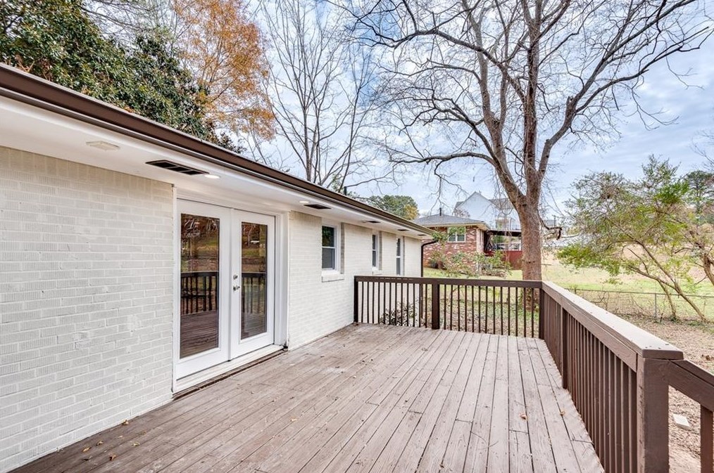 3296 Old Concord Rd, Smyrna GA  30082-2643 exterior